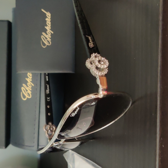 Gorgeous Authentic Chopard Women eviator sunglasses - Picture 8 of 8